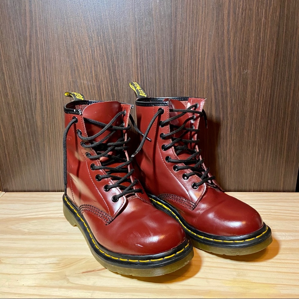 Dr. Martens 1460, Smooth Leather Lace Up Boots
